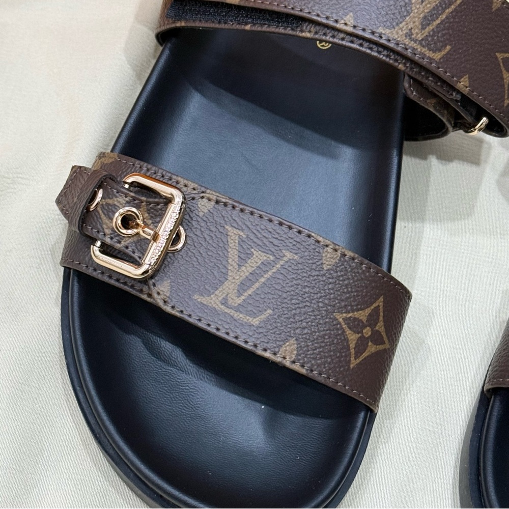 Louis Vuitton Women's Brown Sandals - Picture 4 of 5
